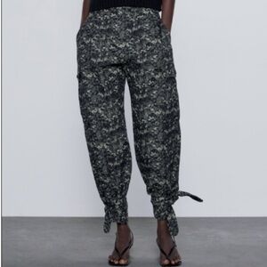 Zara Printed Tie Hem Cargo Harem Pants Black Green Size Medium